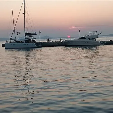 Actis 2 * Stelida (Naxos)